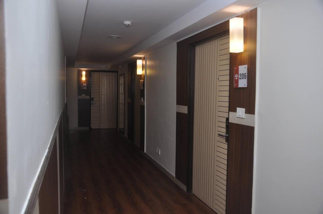 Mastiff Infantry Bengaluru Hotel Exterior photo
