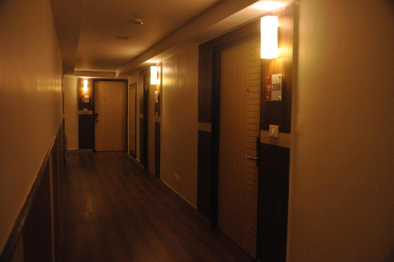 Mastiff Infantry Bengaluru Hotel Exterior photo